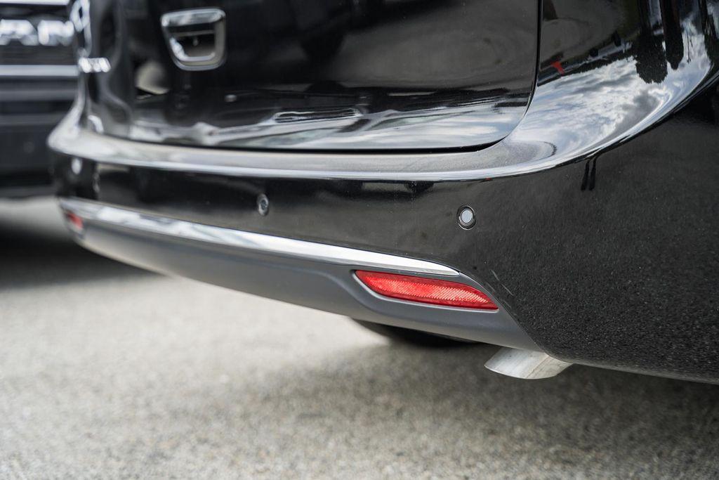 new 2025 Chrysler Pacifica car, priced at $35,075