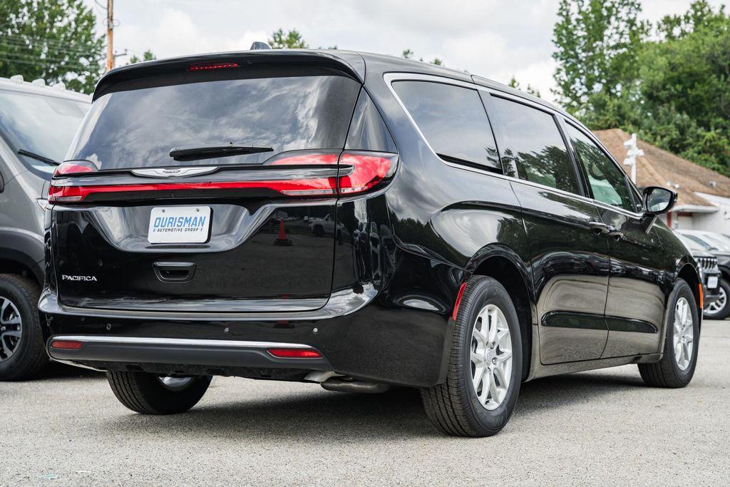 new 2025 Chrysler Pacifica car, priced at $35,075