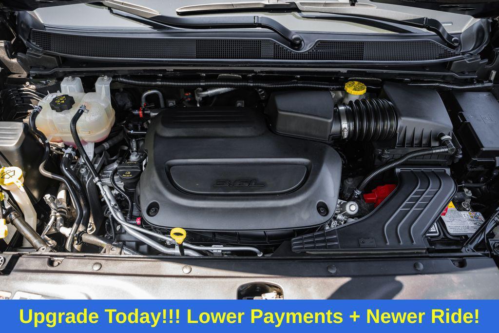 used 2023 Chrysler Pacifica car, priced at $27,000