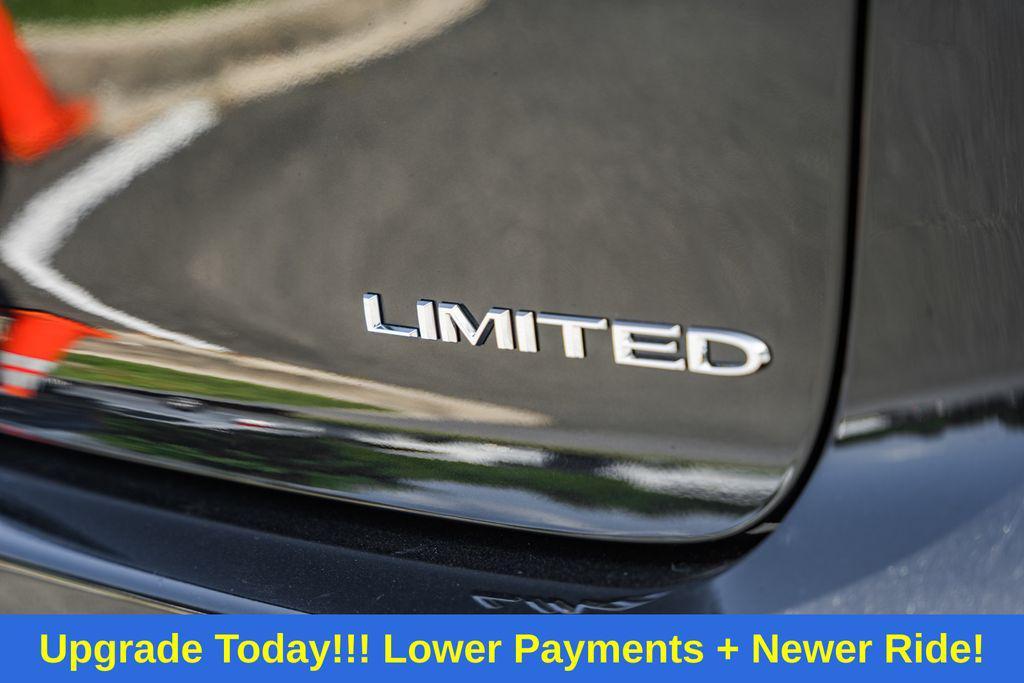 used 2023 Chrysler Pacifica car, priced at $27,000