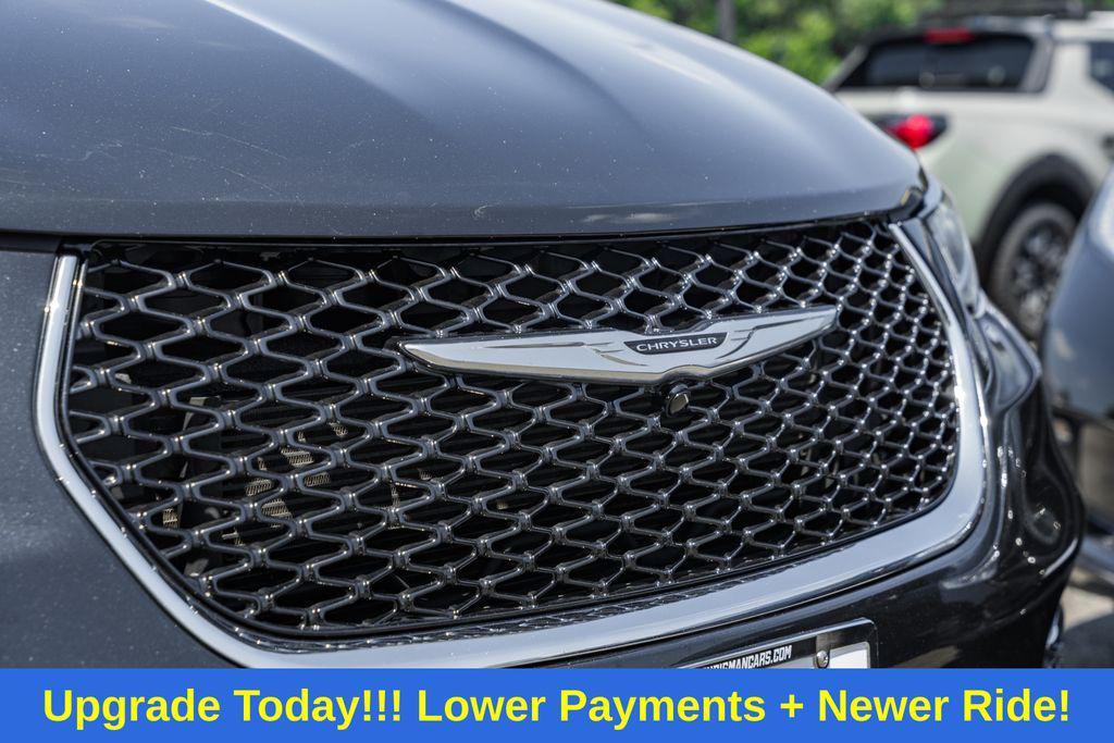 used 2023 Chrysler Pacifica car, priced at $27,000