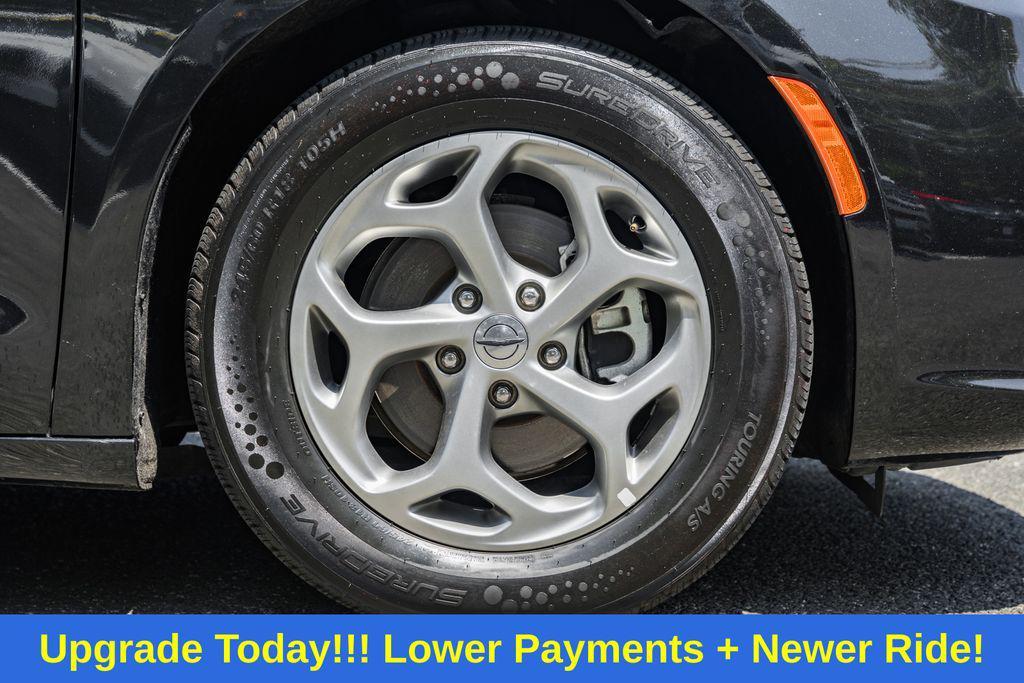 used 2023 Chrysler Pacifica car, priced at $27,000