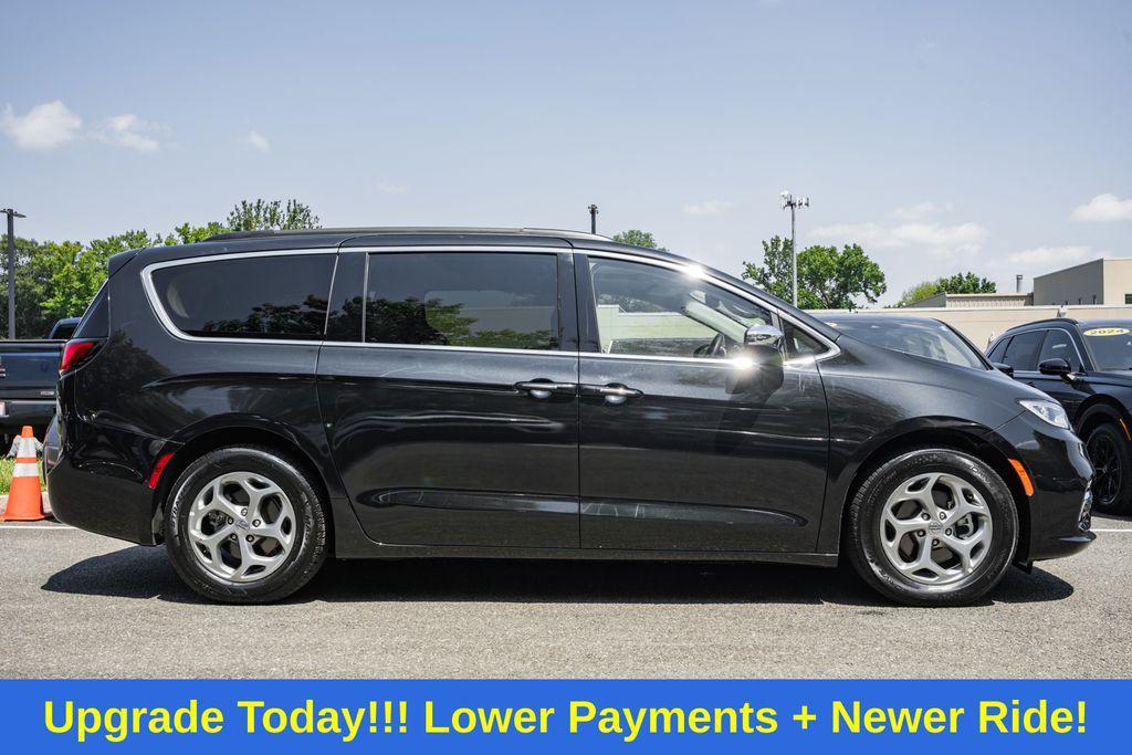 used 2023 Chrysler Pacifica car, priced at $27,000