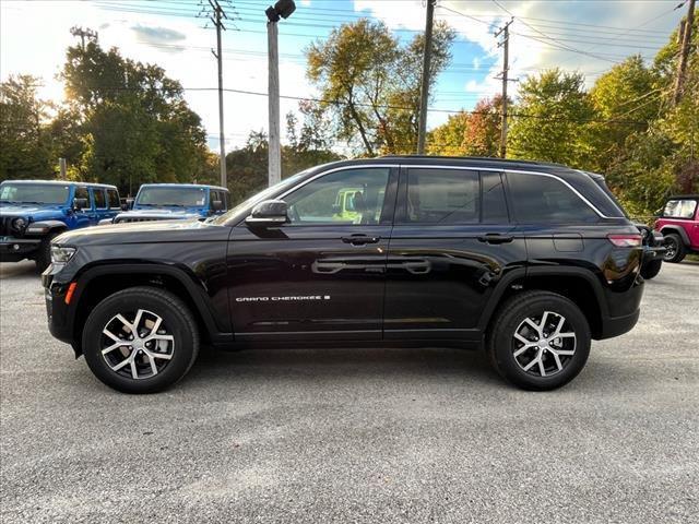 new 2025 Jeep Grand Cherokee L car, priced at $45,747