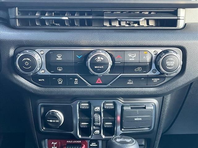 new 2025 Jeep Wrangler car, priced at $45,464