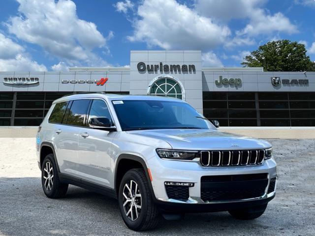 new 2025 Jeep Grand Cherokee car, priced at $39,174