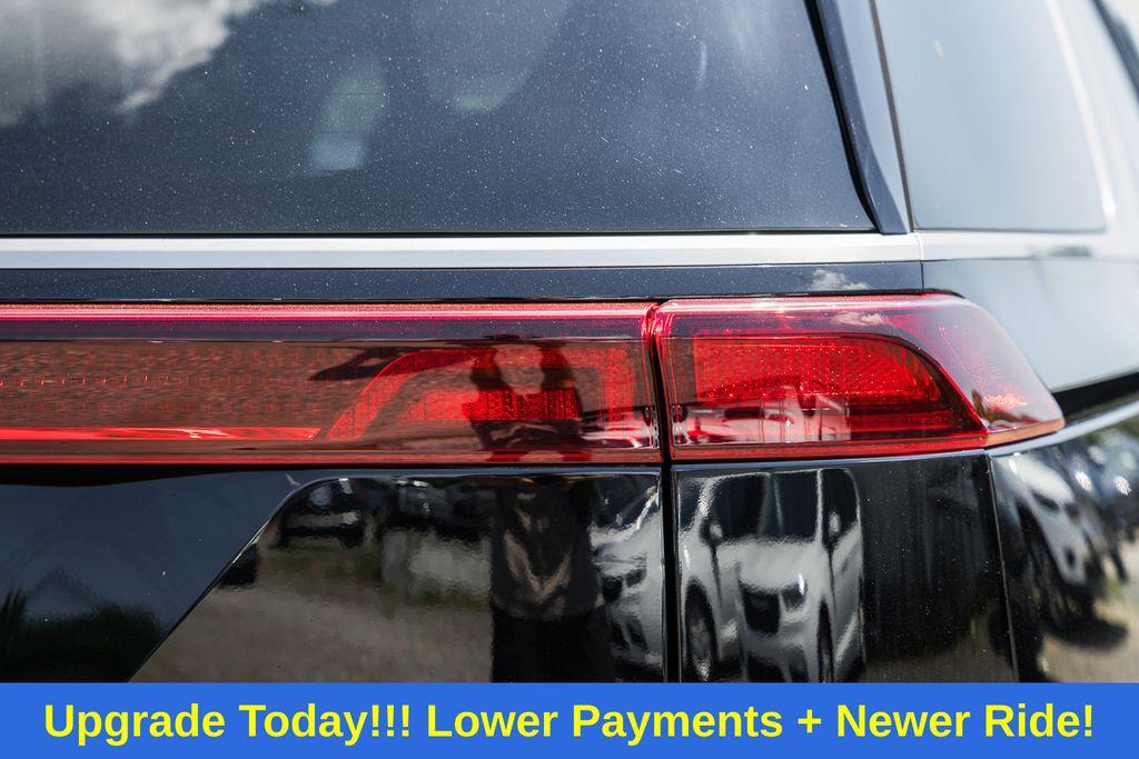 used 2023 Kia Carnival car, priced at $26,000