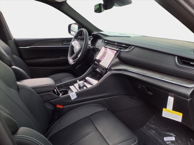 new 2025 Jeep Grand Cherokee car, priced at $58,230
