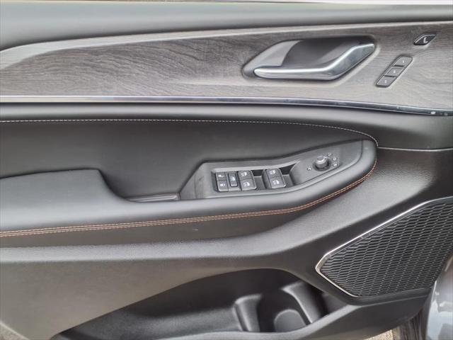 new 2025 Jeep Grand Cherokee car, priced at $58,230