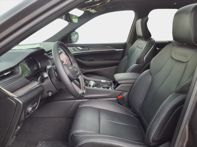 new 2025 Jeep Grand Cherokee car, priced at $58,230