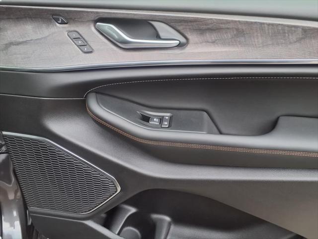 new 2025 Jeep Grand Cherokee car, priced at $58,230