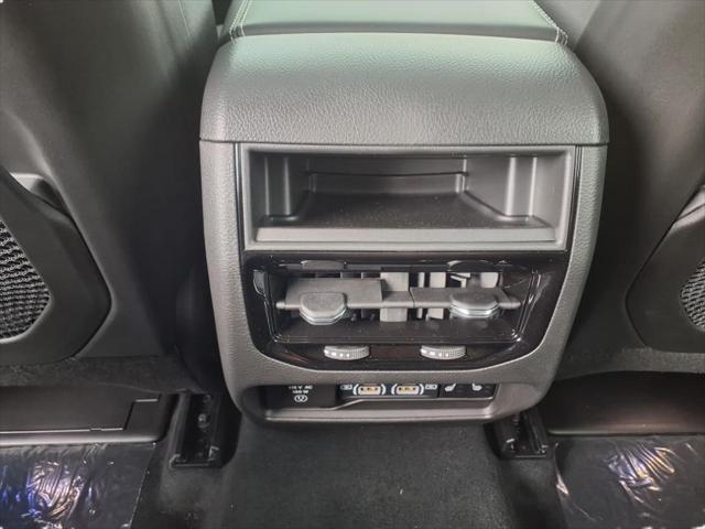 new 2025 Jeep Grand Cherokee car, priced at $58,230