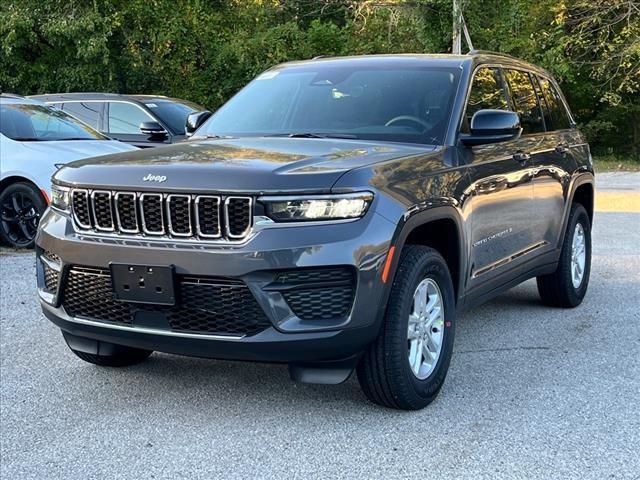 new 2025 Jeep Grand Cherokee car, priced at $33,940