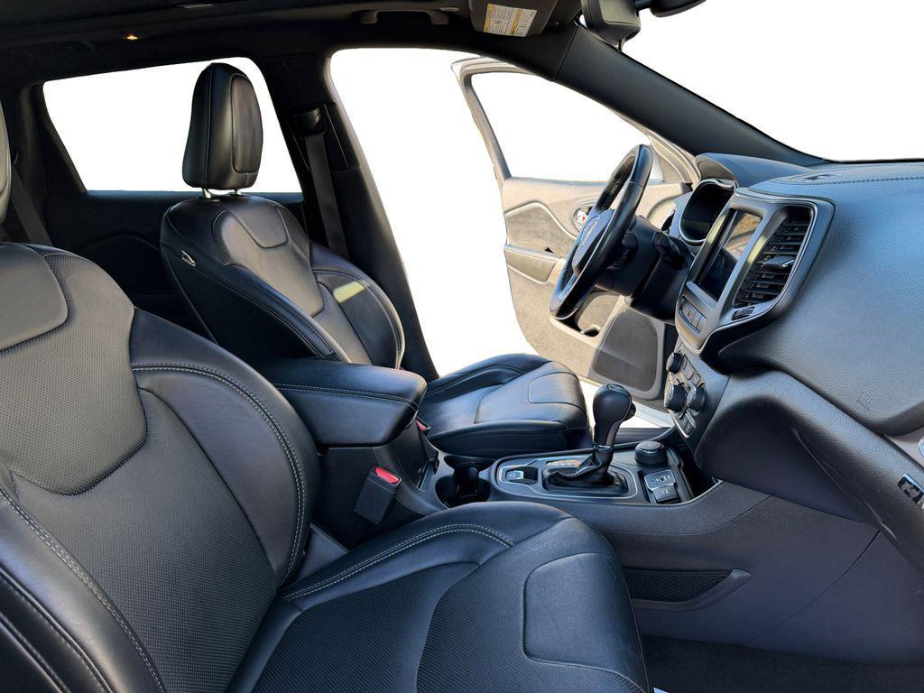 used 2021 Jeep Cherokee car, priced at $17,500