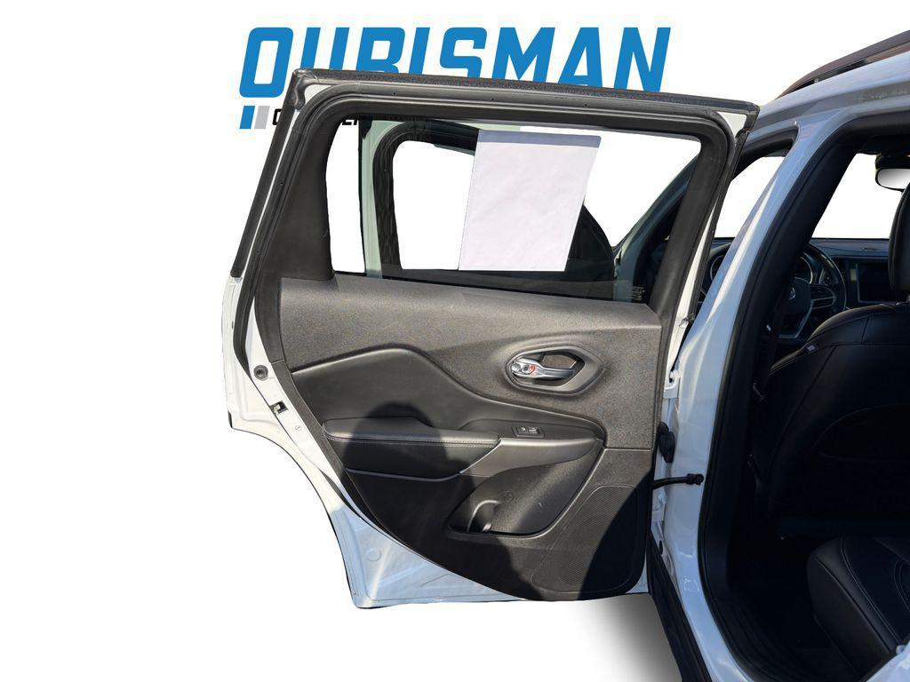 used 2021 Jeep Cherokee car, priced at $17,500