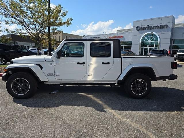 used 2023 Jeep Gladiator car, priced at $31,300