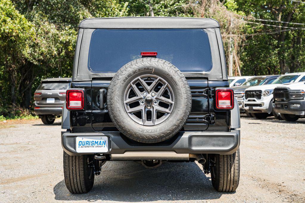 new 2025 Jeep Wrangler car, priced at $37,274