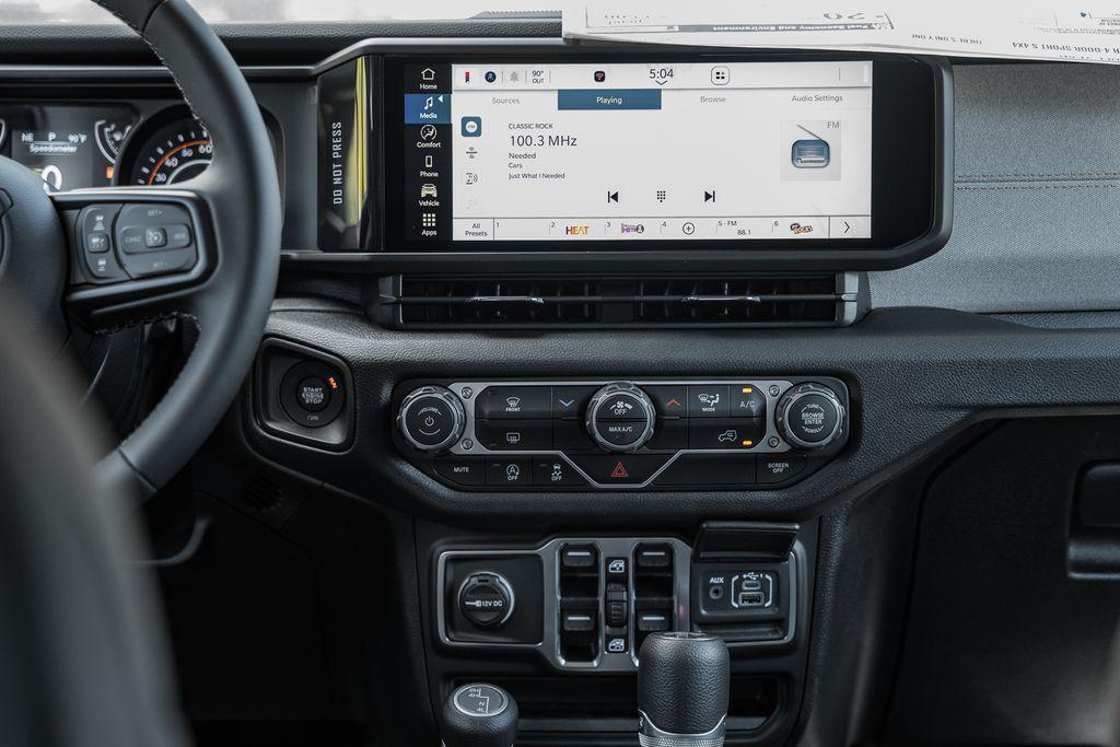 new 2025 Jeep Wrangler car, priced at $37,274