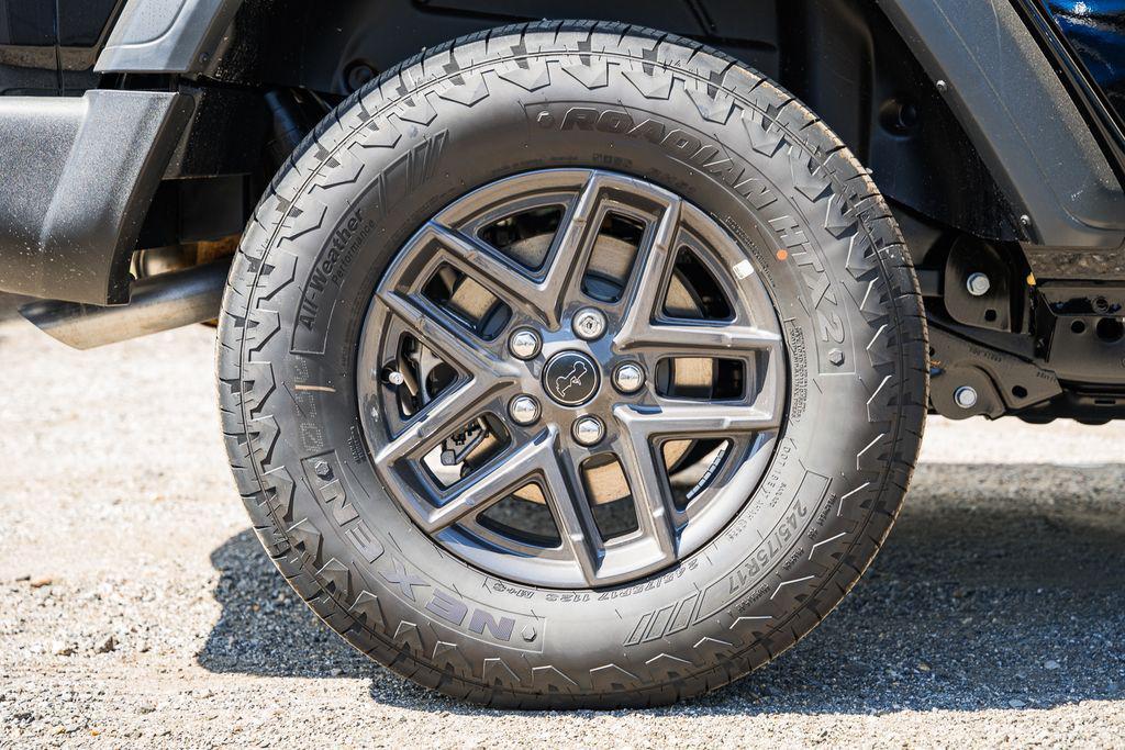 new 2025 Jeep Wrangler car, priced at $37,274