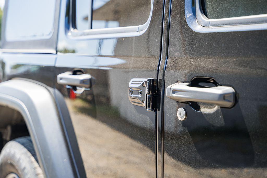 new 2025 Jeep Wrangler car, priced at $37,274