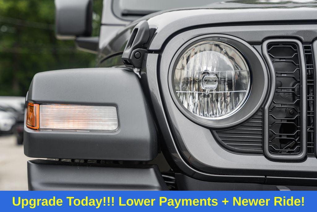 new 2025 Jeep Wrangler car, priced at $39,774