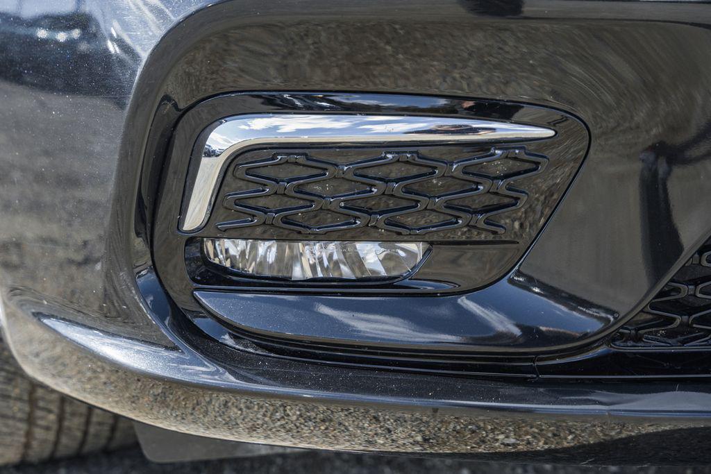 used 2023 Chrysler Pacifica Hybrid car, priced at $28,000