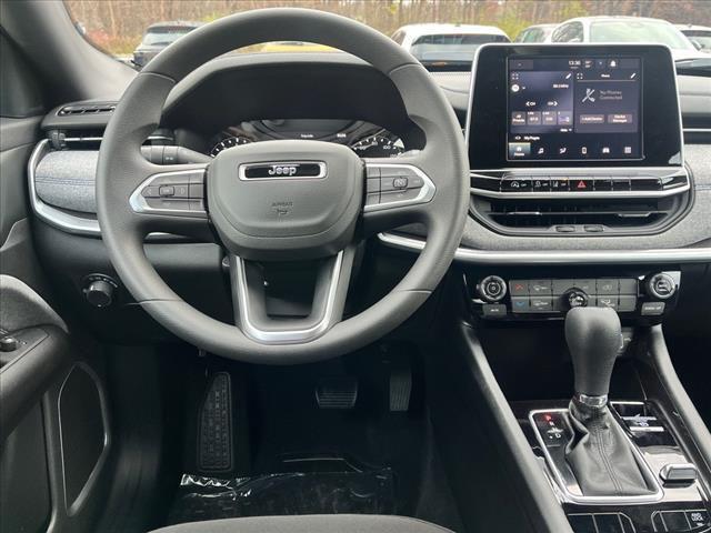 new 2025 Jeep Compass car, priced at $25,281