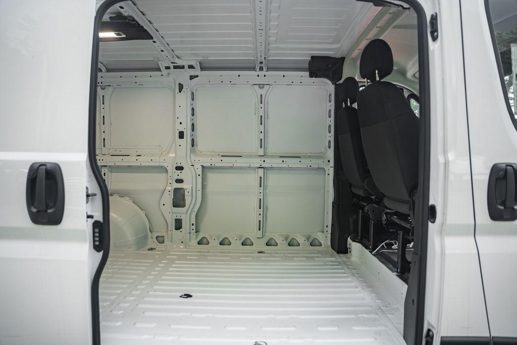 new 2025 Ram ProMaster 2500 car, priced at $48,401