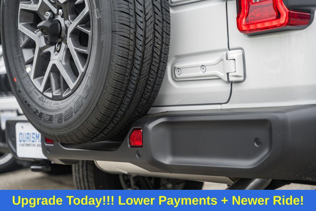 new 2025 Jeep Wrangler car, priced at $51,742