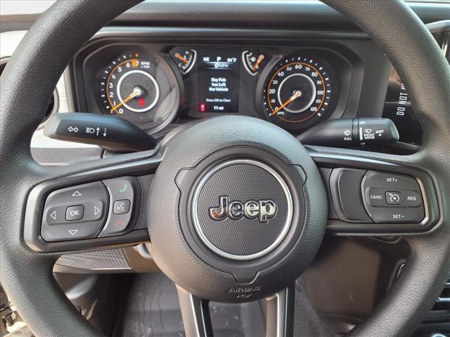 new 2025 Jeep Gladiator car, priced at $44,185
