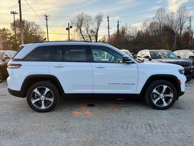 new 2024 Jeep Grand Cherokee 4xe car, priced at $42,892