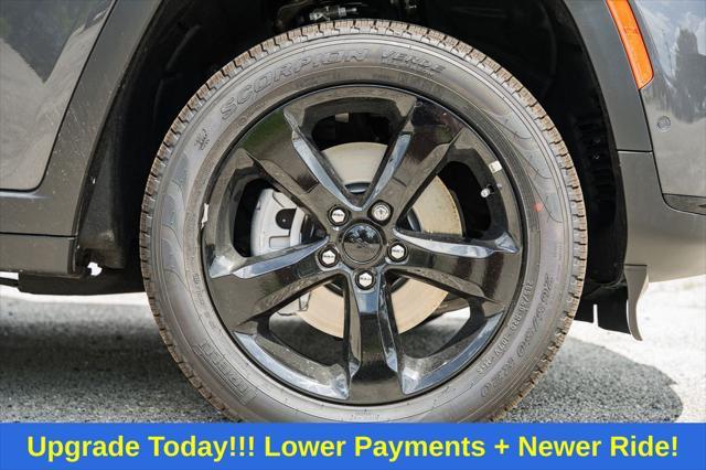 new 2025 Jeep Grand Cherokee L car, priced at $45,273