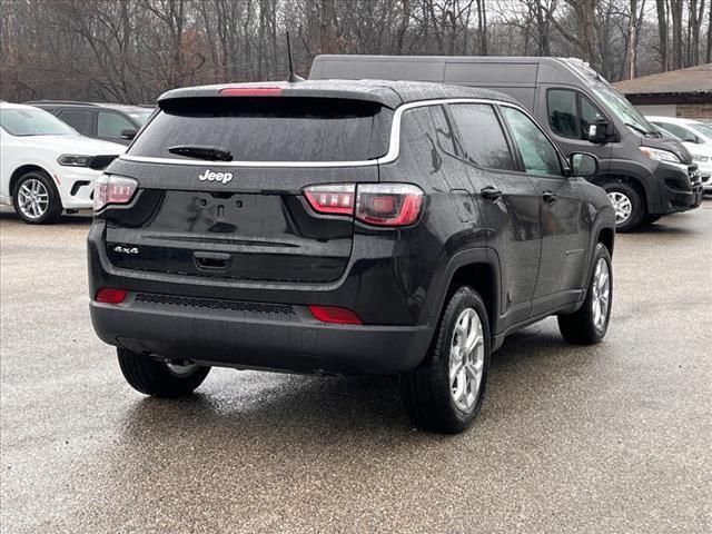 new 2025 Jeep Compass car, priced at $25,000