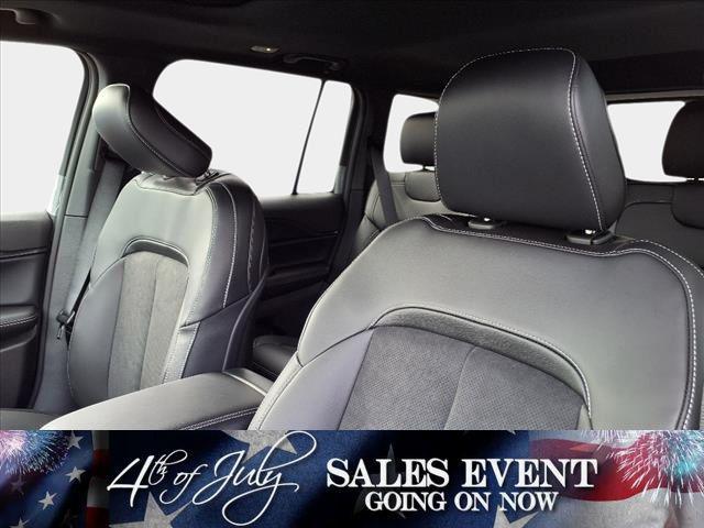 new 2025 Jeep Grand Cherokee car, priced at $38,207