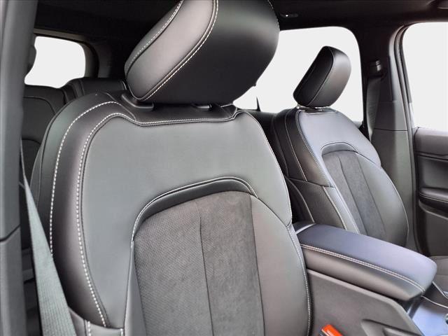 new 2025 Jeep Grand Cherokee car, priced at $38,207