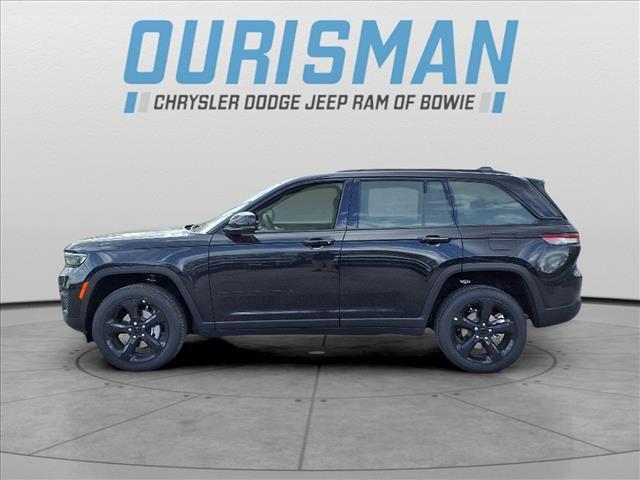 new 2025 Jeep Grand Cherokee car, priced at $38,207