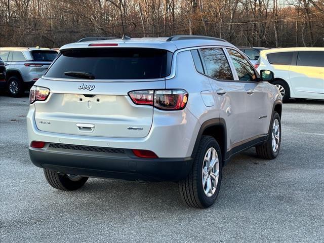 new 2025 Jeep Compass car, priced at $28,184