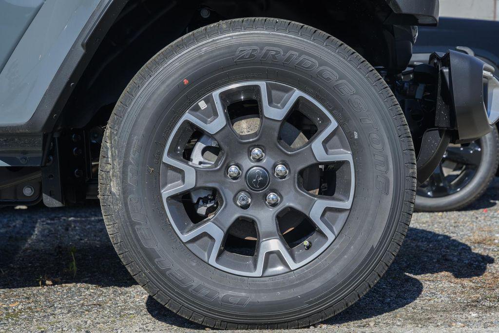 new 2025 Jeep Gladiator car, priced at $51,940