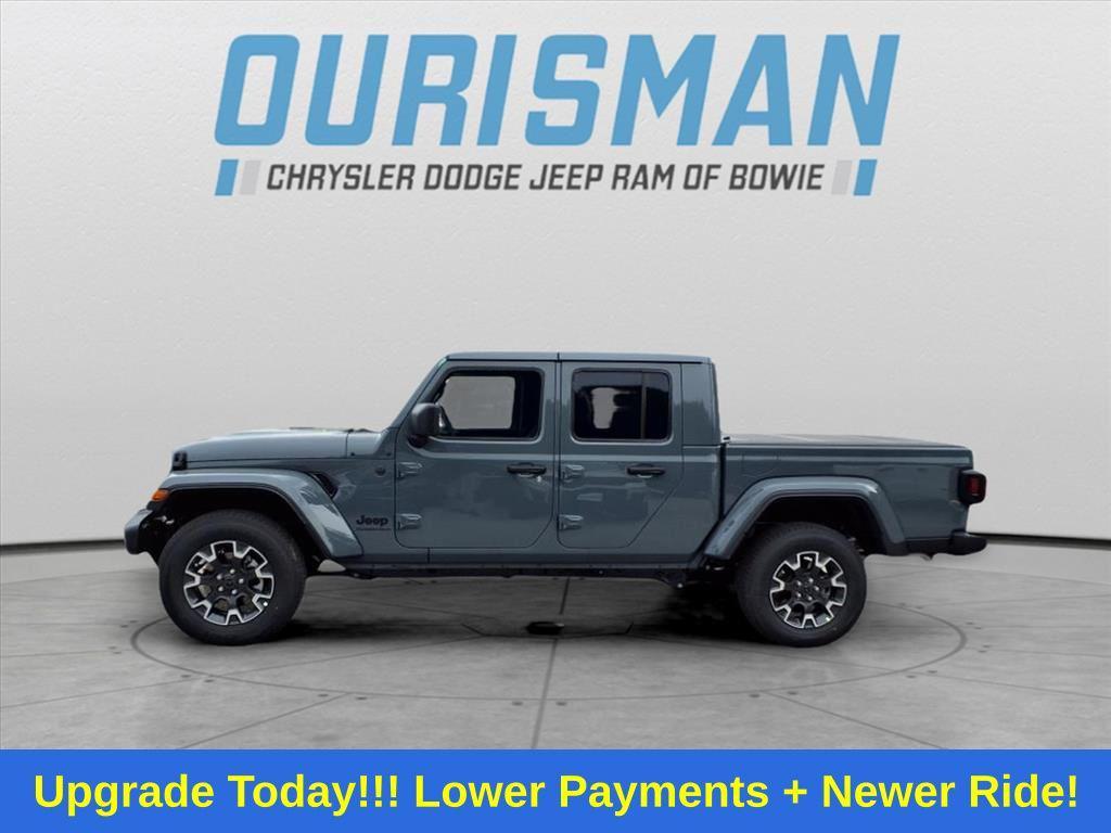 new 2025 Jeep Gladiator car, priced at $44,781