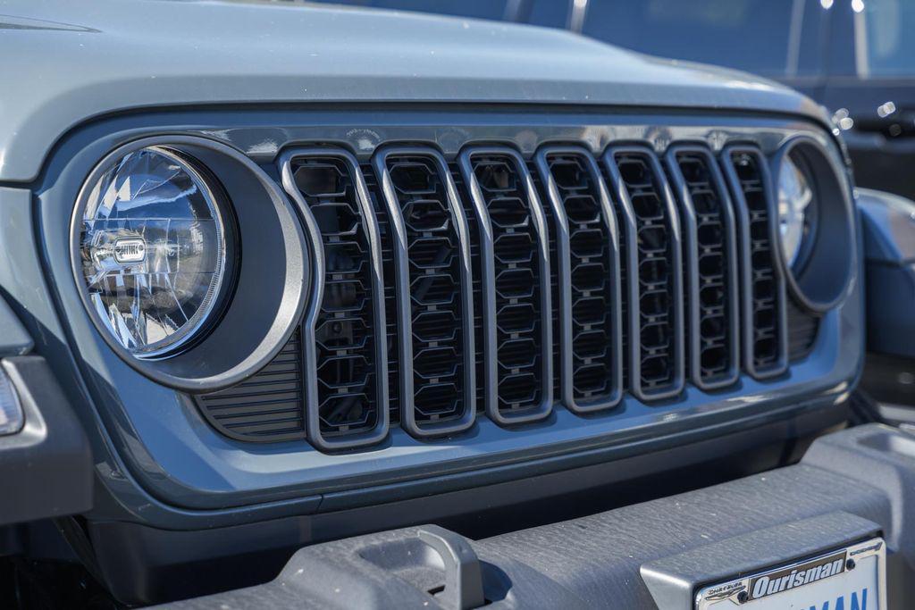 new 2025 Jeep Gladiator car, priced at $51,940