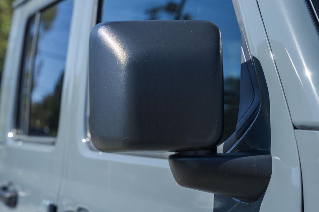 new 2025 Jeep Gladiator car, priced at $51,940