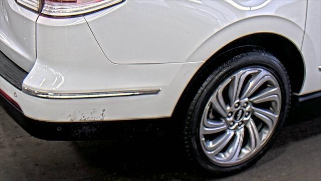 used 2022 Lincoln Navigator car, priced at $57,000
