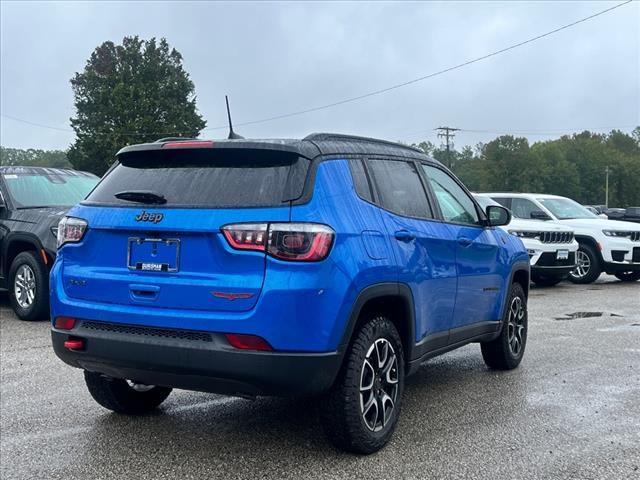 new 2025 Jeep Compass car, priced at $33,574