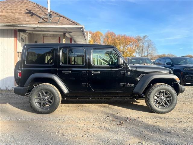 new 2025 Jeep Wrangler car, priced at $40,198