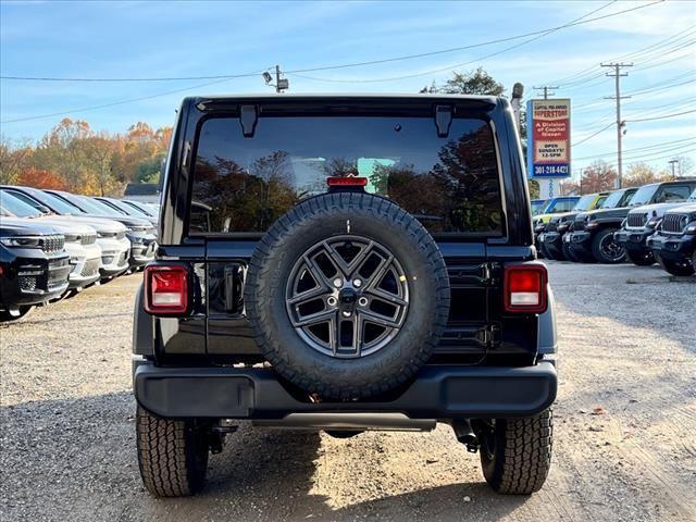 new 2025 Jeep Wrangler car, priced at $40,198