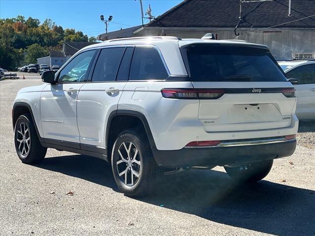 new 2025 Jeep Grand Cherokee car, priced at $38,662