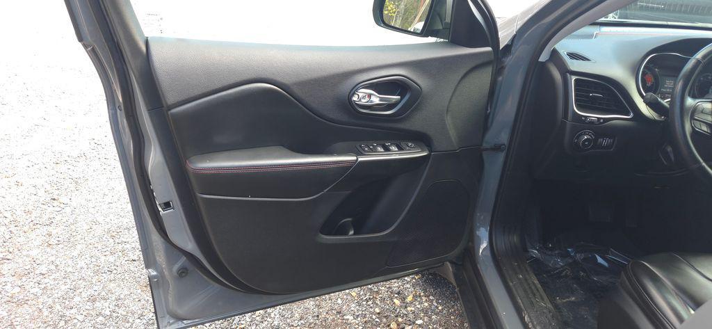 used 2019 Jeep Cherokee car, priced at $18,500