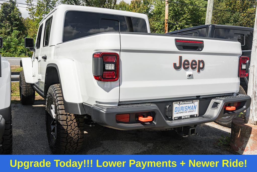 new 2025 Jeep Gladiator car, priced at $51,199