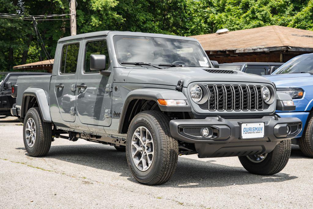 new 2025 Jeep Gladiator car, priced at $53,330