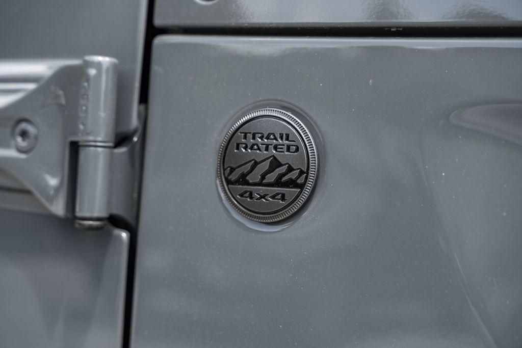 new 2025 Jeep Gladiator car, priced at $53,330